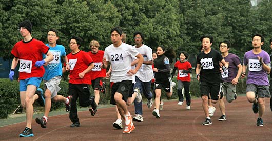  2012年度成都國際學(xué)校聯(lián)盟越野賽在我校隆重舉行 